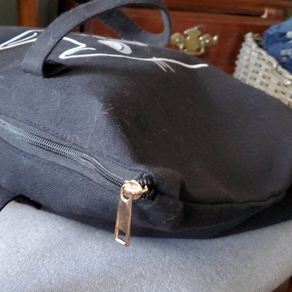 NWTs,  Grumpy Cat Tote - Picture 5 of 7